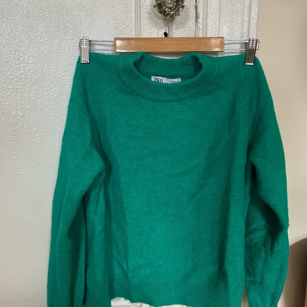 Zara Women's Teal Crew Neck Sweater